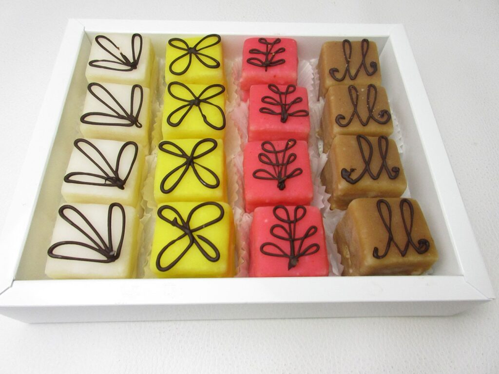 Petits-Fours 16 Stück