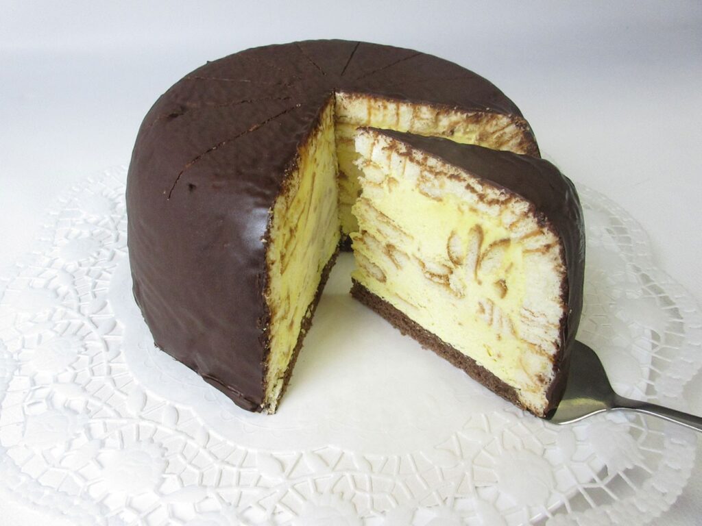 Mango-Orangen-Joghurt-Sahne-Torte